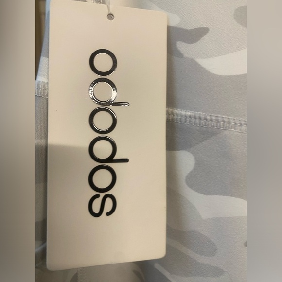 ‼️CAMO WORKOUT LEGGINGS‼️ - Picture 6 of 6